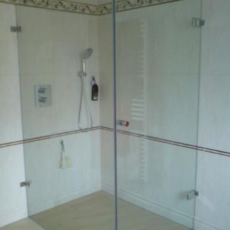 Duschkabine aus Glas