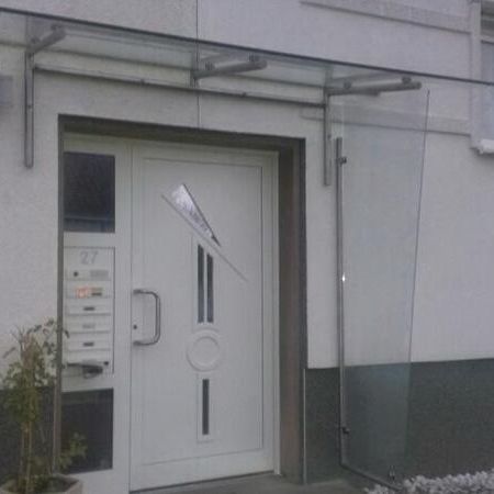 Glasdach im Eingangsbereich